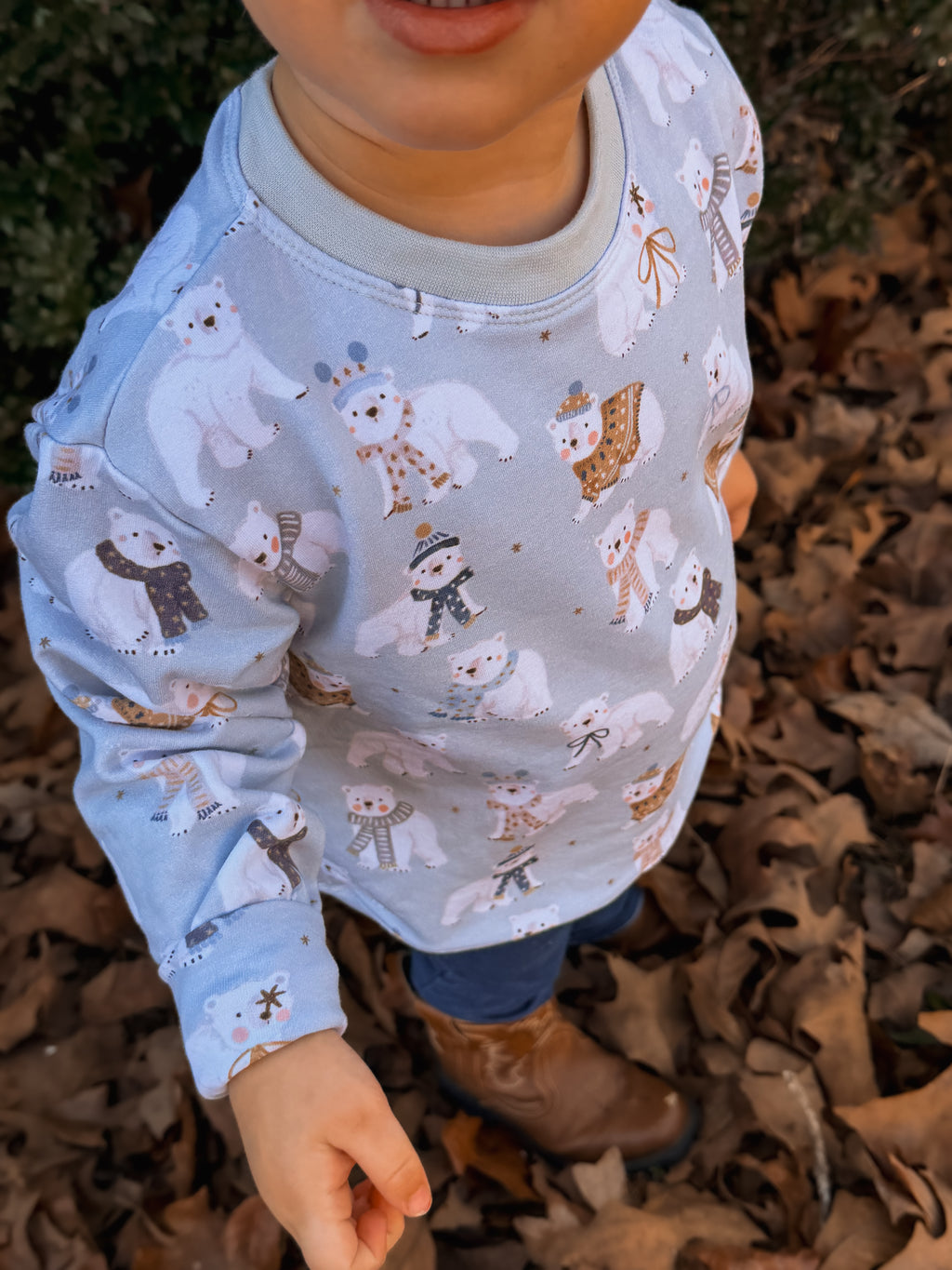 CLEARANCE Pullover - Polar Bears
