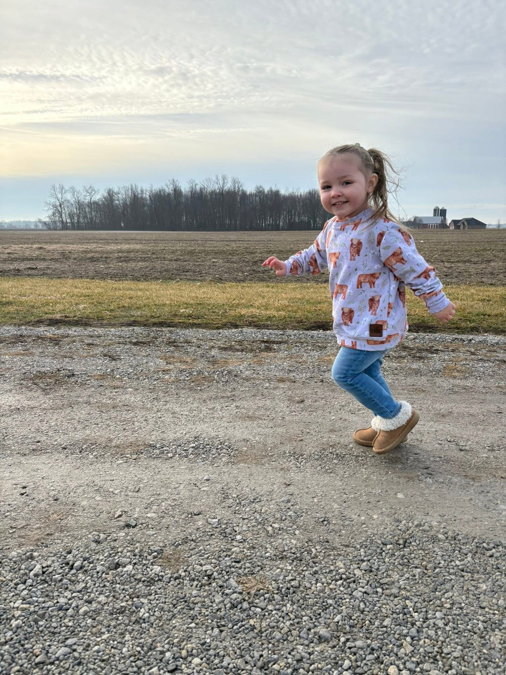 CLEARANCE Pullover - Moo in Bloom