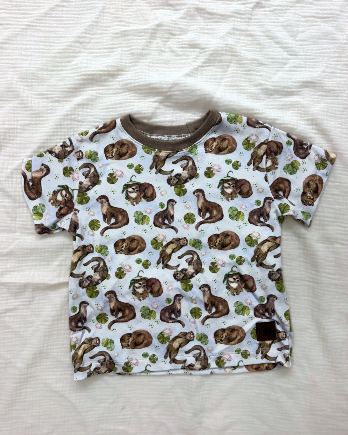 CLEARANCE Casual Tee - Otter Friends